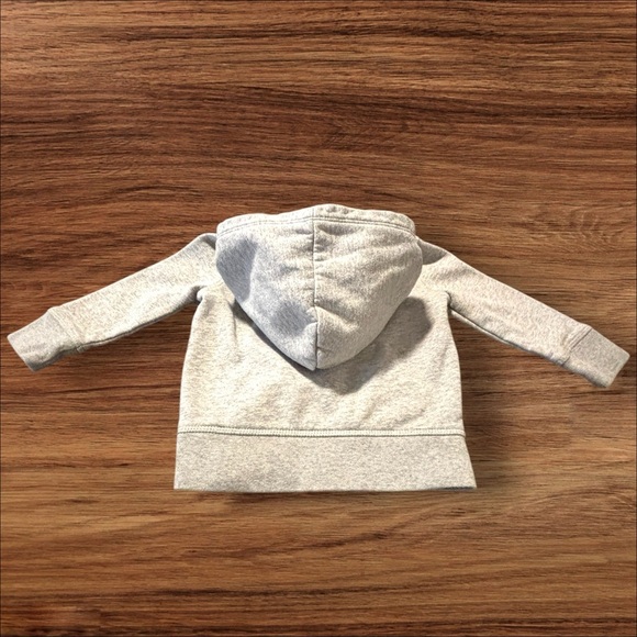 GAP 2yo grey deep hoody with front pocket. Exclnt cndtn. - Picture 4 of 5